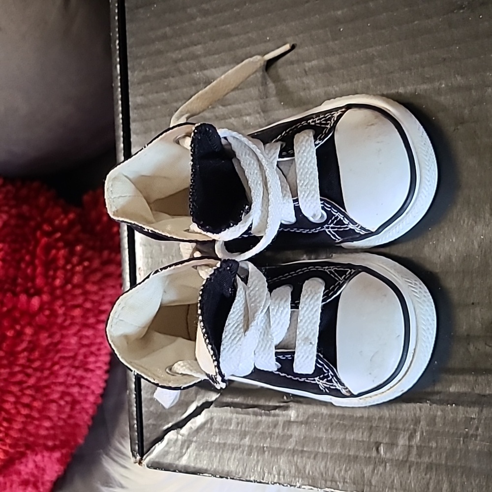 🌟 All Star Converse 🌟 - Picture 2 of 6